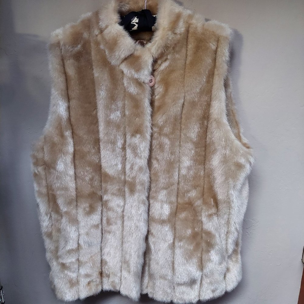 Terry Lewis Classic Luxuries Faux Fur Vest 1X